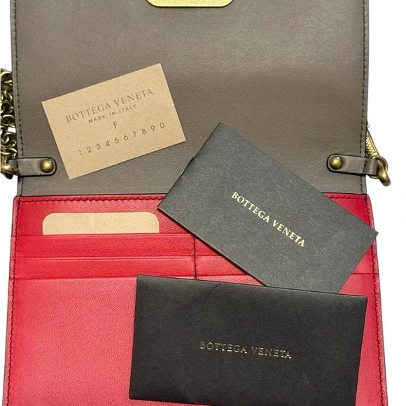 Bottega Veneta Colorblock Chain Wallet - Picture 4 of 7